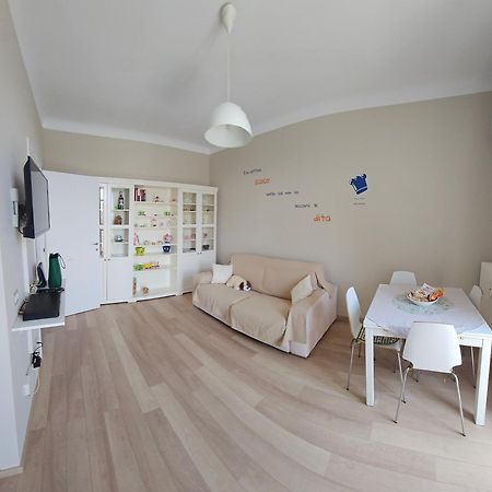 La Nostra Casa In Corte Milan Luaran gambar